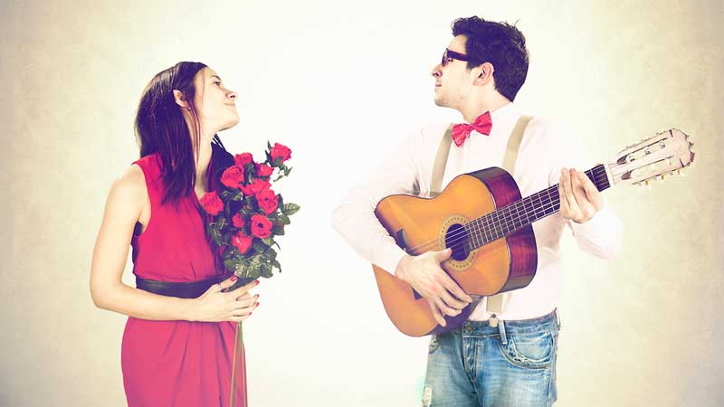 Serenata con chitarra e fiori